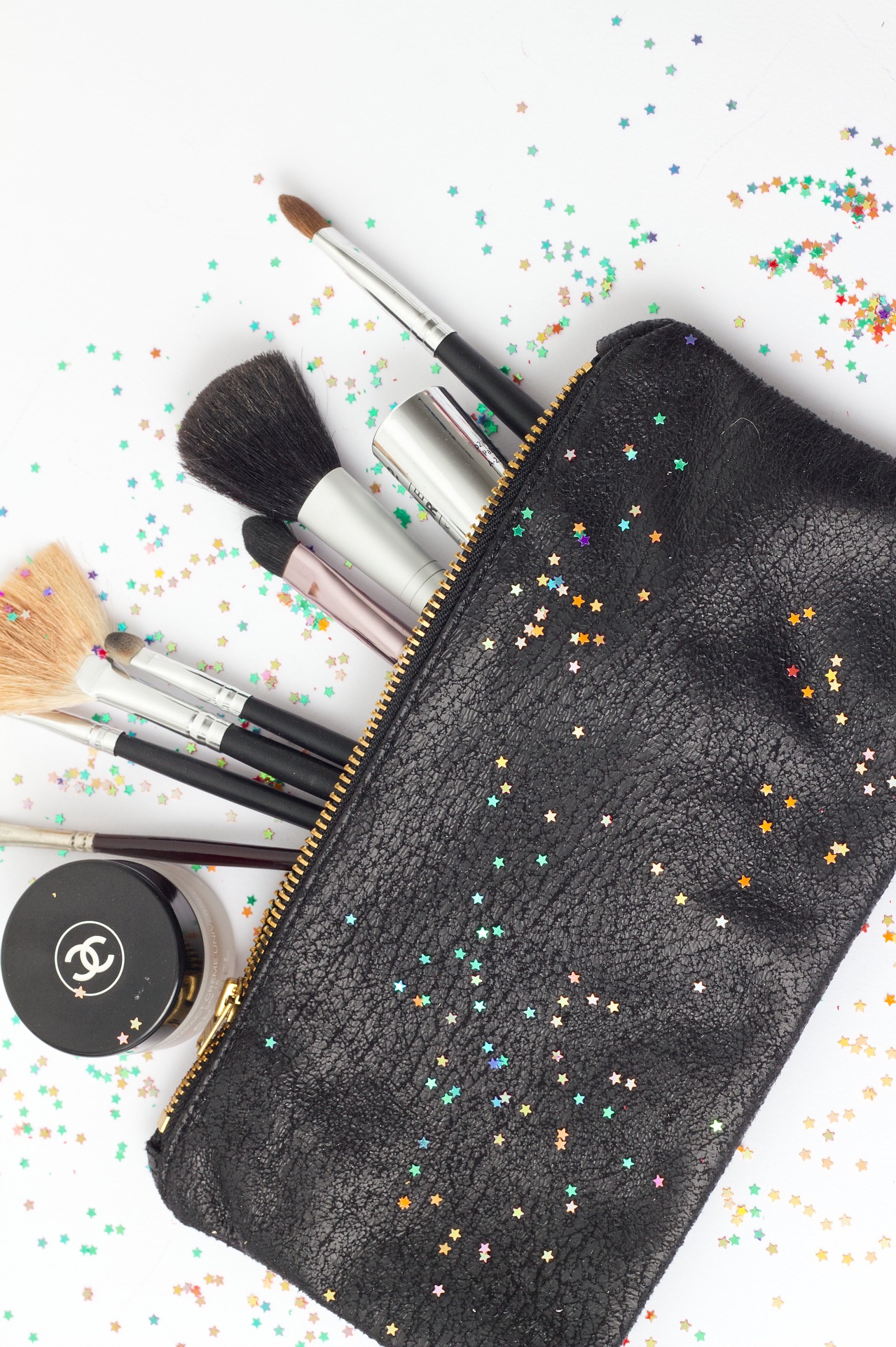 brush-g3157245e5_1920